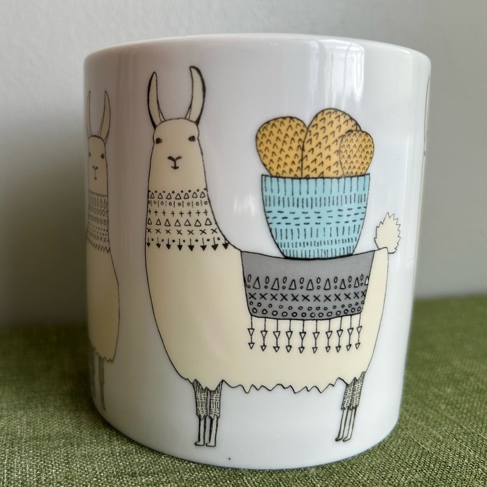 THREE LLAMAS mug